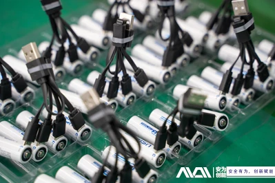 USB{0}}įkraunamų ličio baterijų, pakeičiančių sausas baterijas, pranašumai ir...
